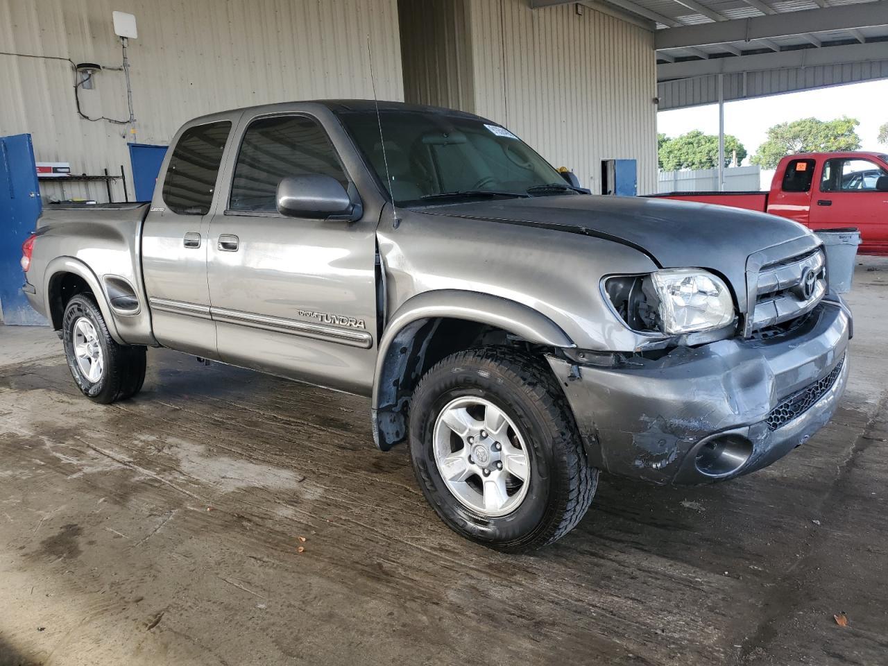 2003 TOYOTA TUNDRA