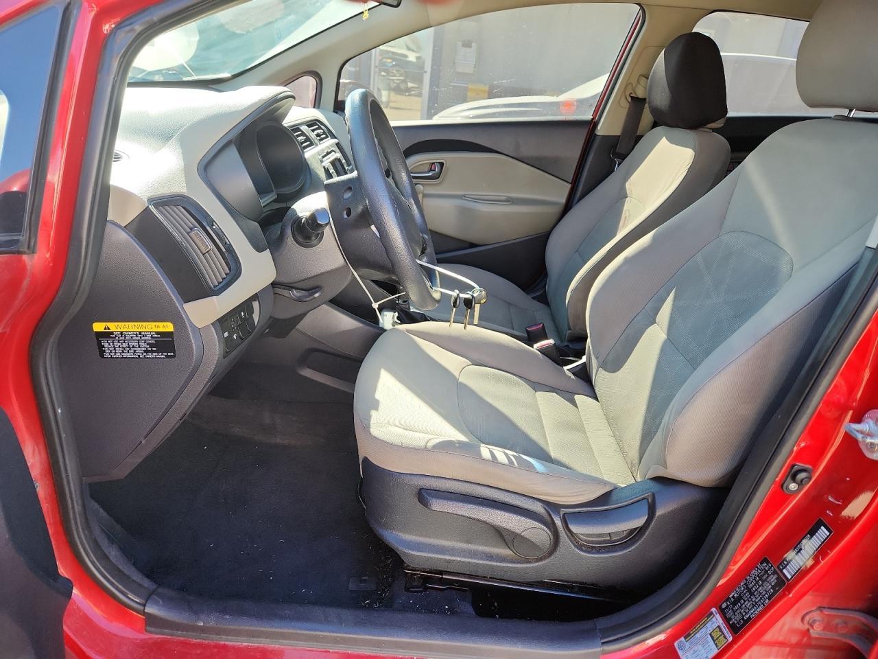 2014 KIA RIO