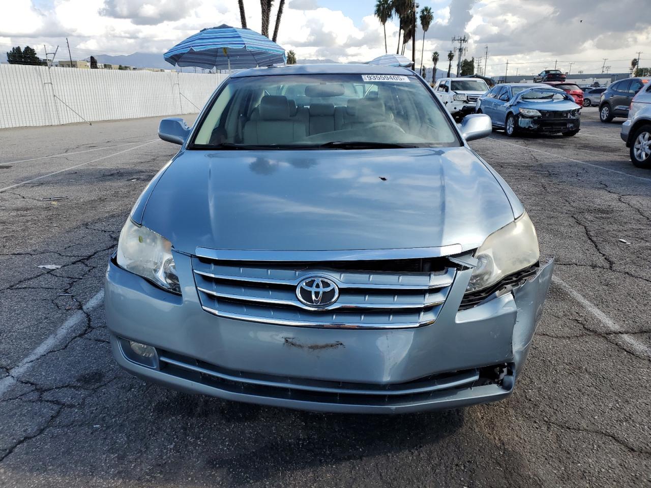 2006 TOYOTA Avalon