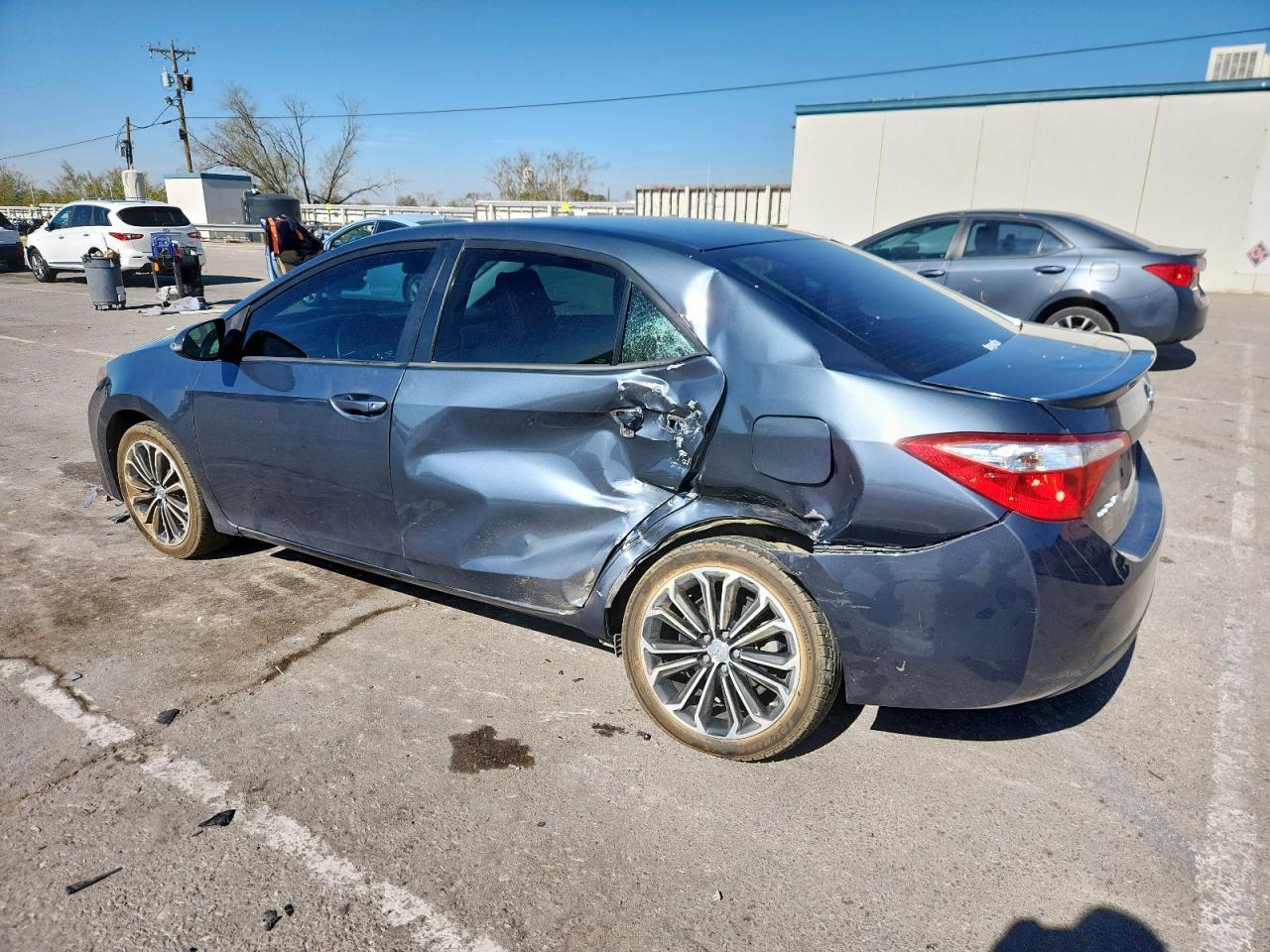 2015 TOYOTA COROLLA