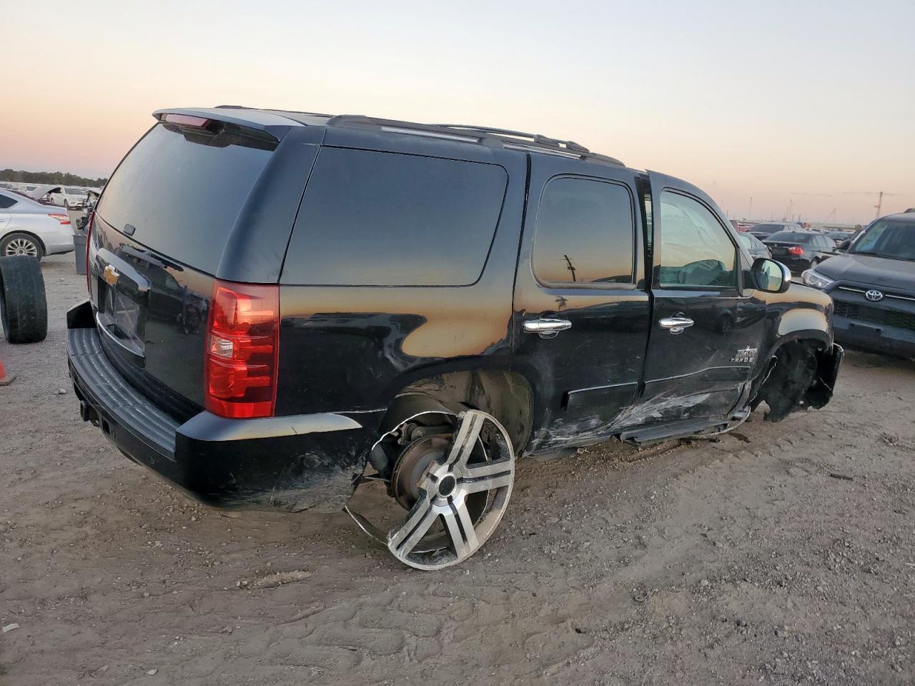 2014 CHEVROLET Tahoe