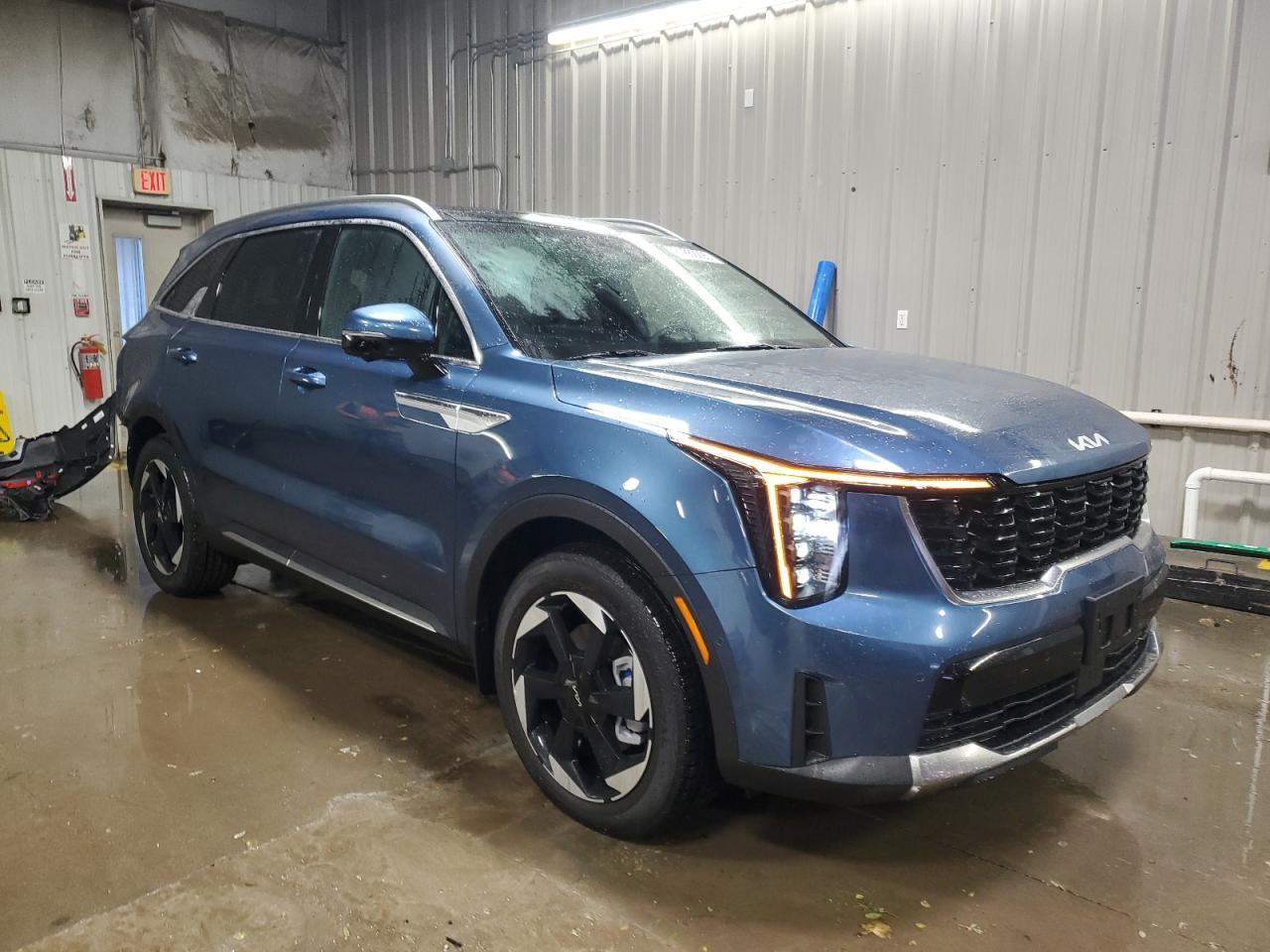 2025 KIA SORENTO