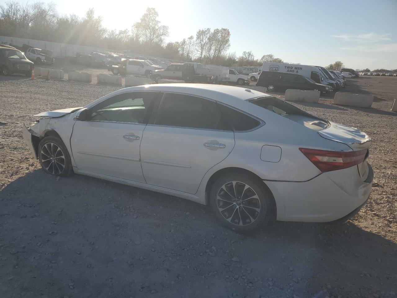 2016 TOYOTA Avalon