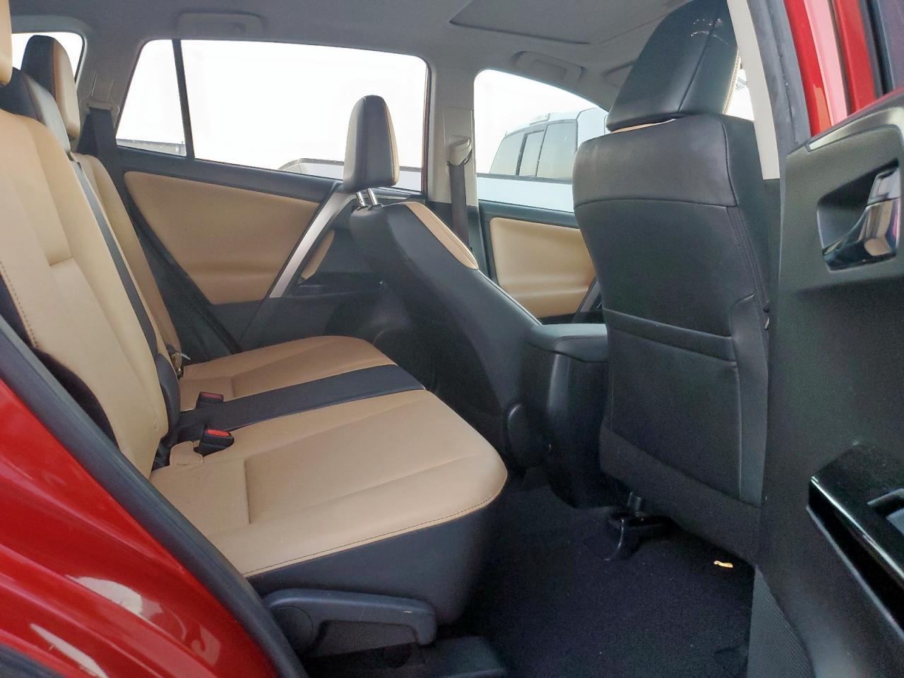 2016 TOYOTA RAV4