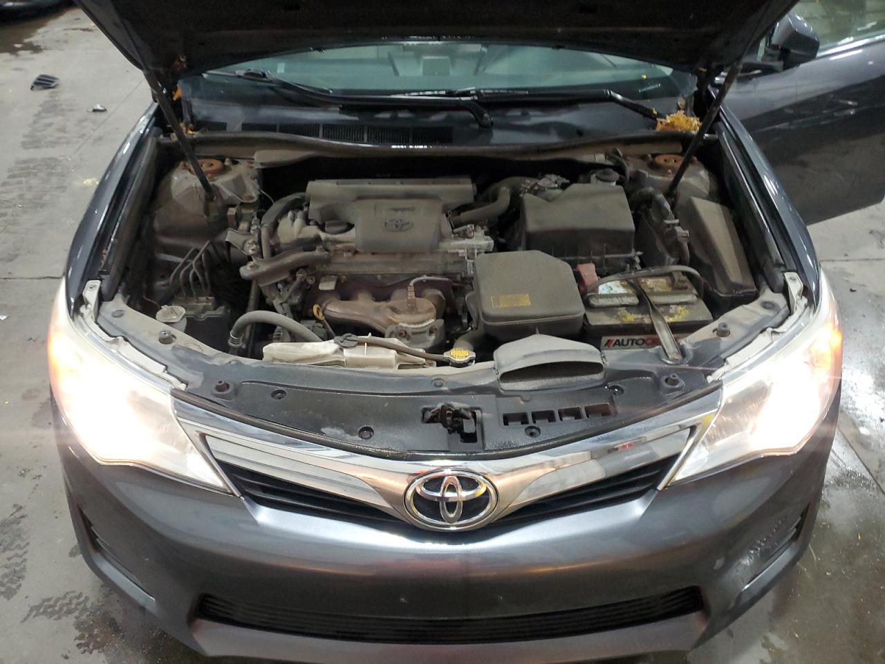 2014 TOYOTA CAMRY