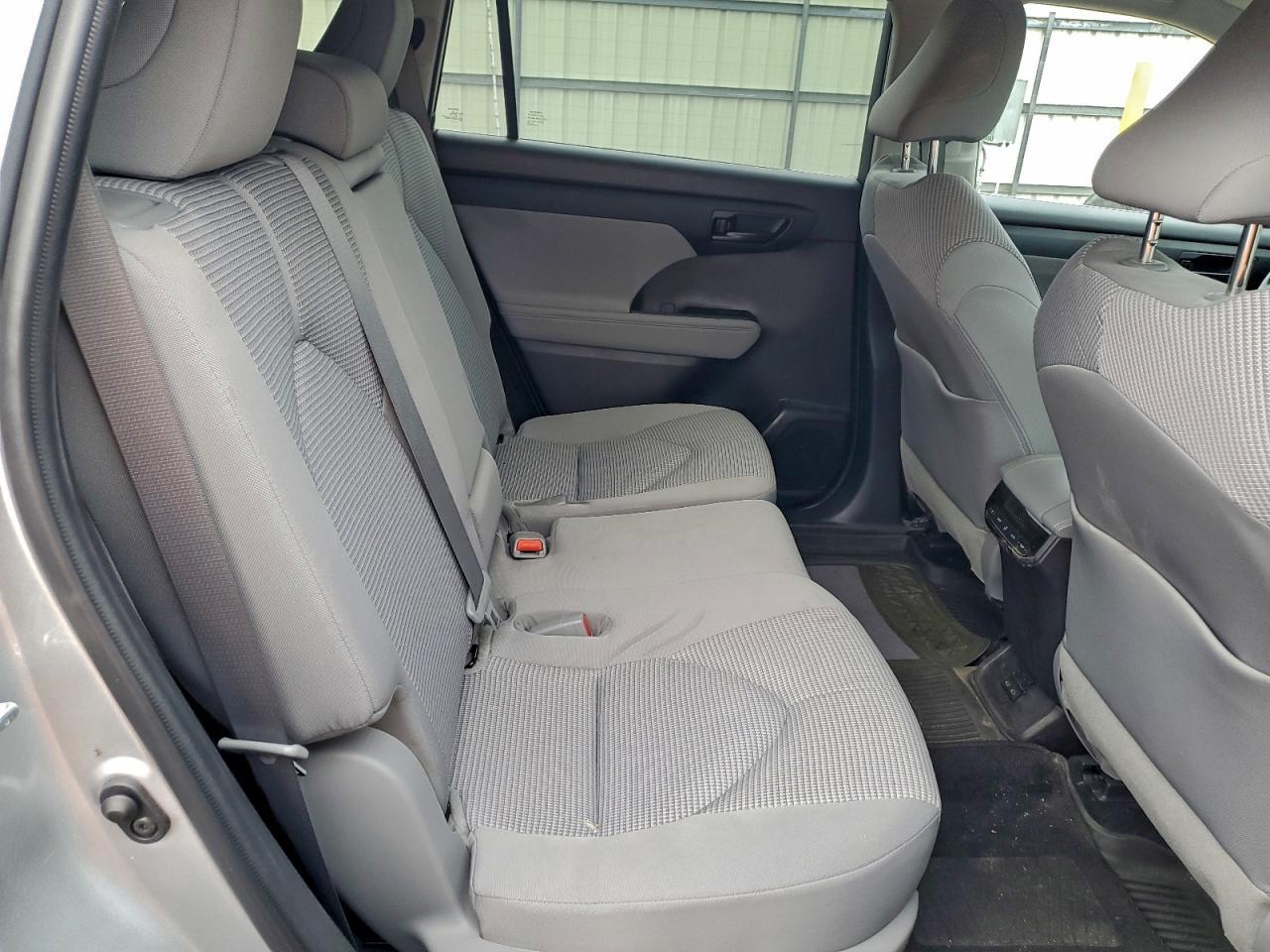 2022 TOYOTA HIGHLANDER