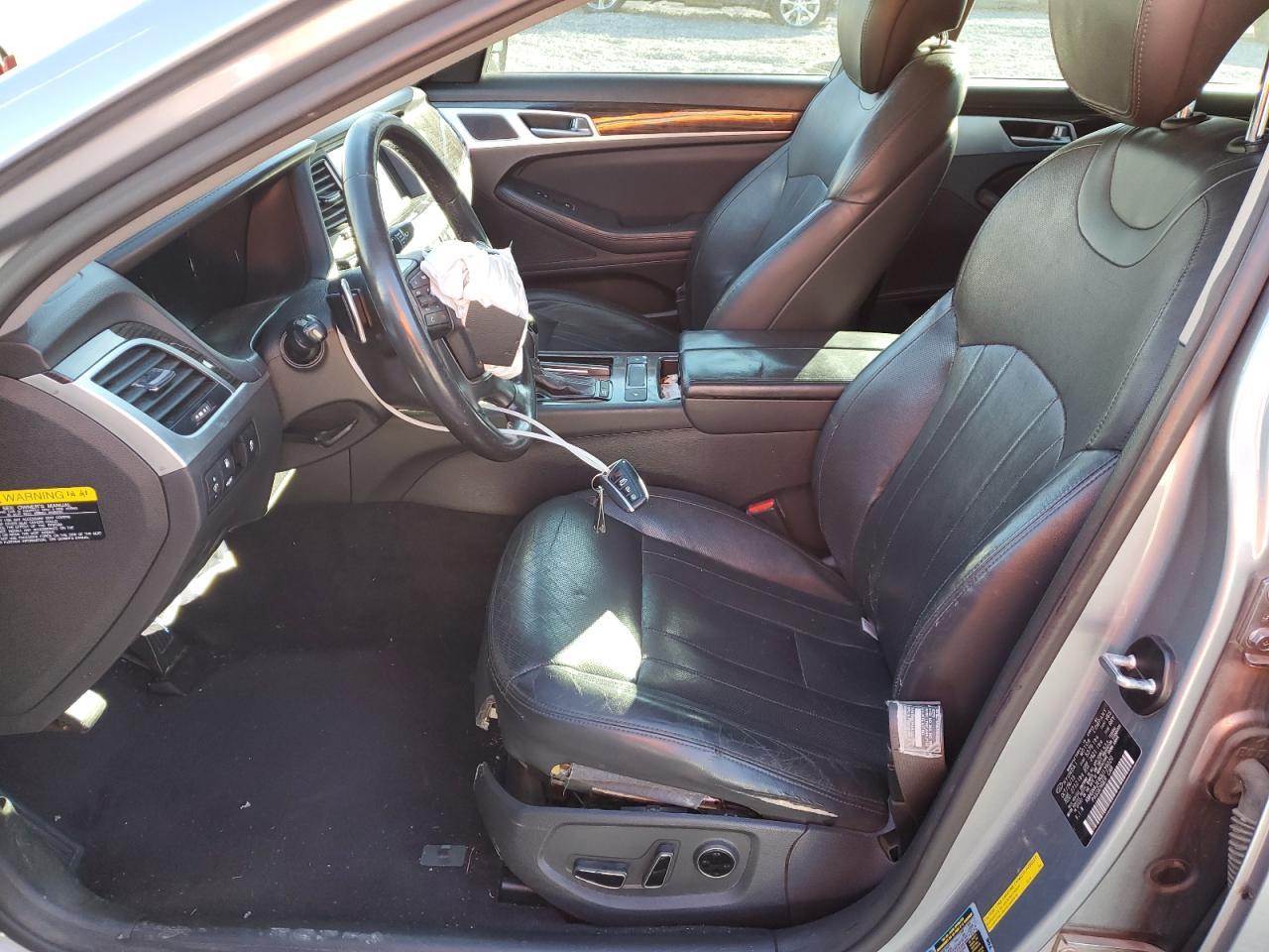 2016 HYUNDAI GENESIS