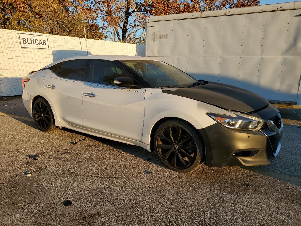 2017 NISSAN Maxima