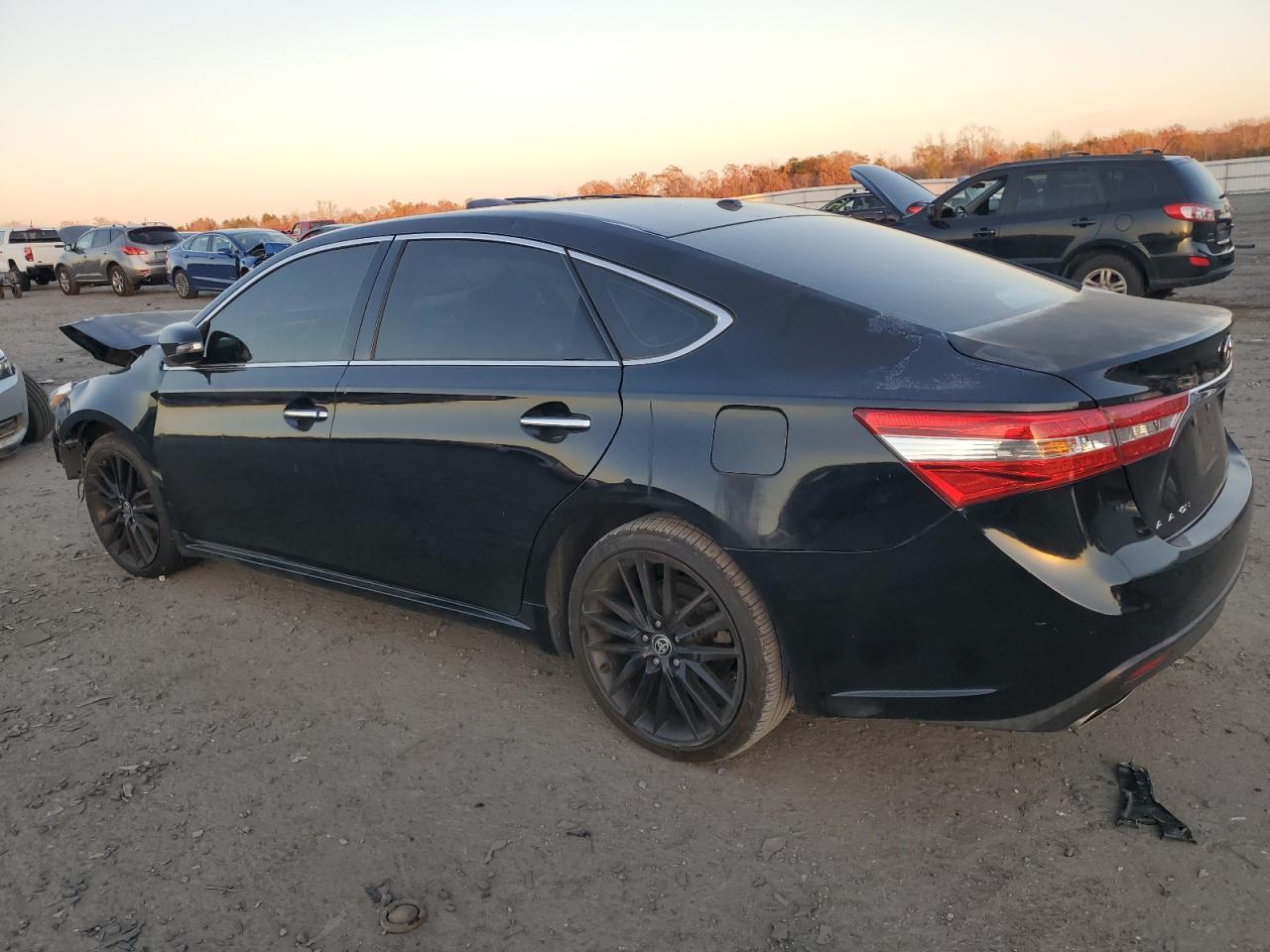 2015 TOYOTA Avalon