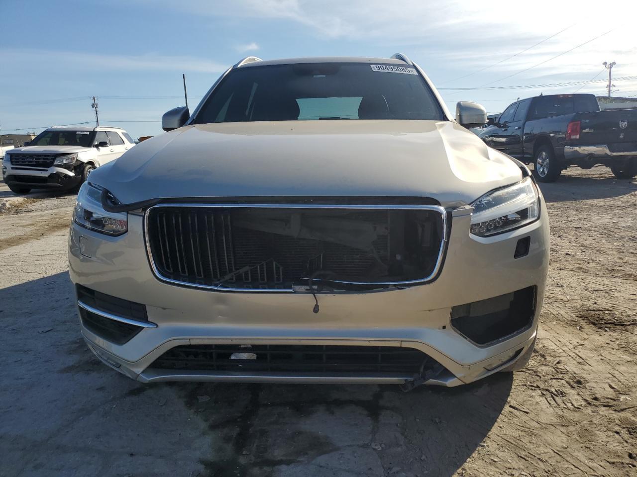 2016 VOLVO XC90