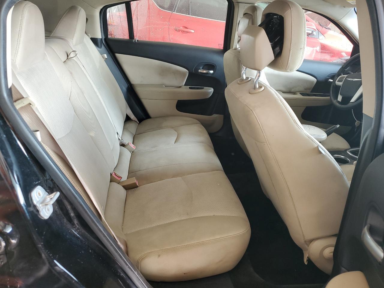 2013 CHRYSLER 200