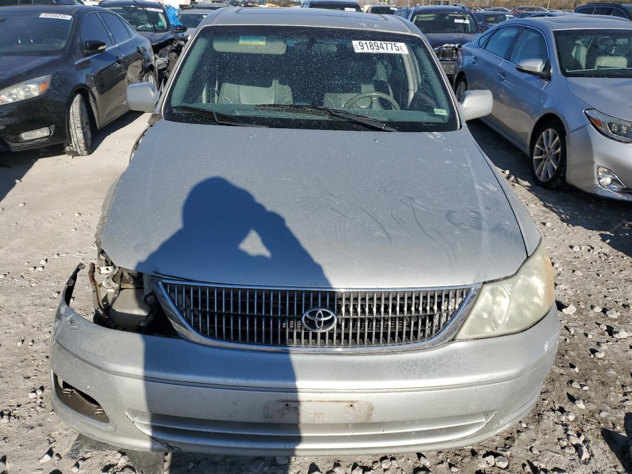2001 TOYOTA Avalon