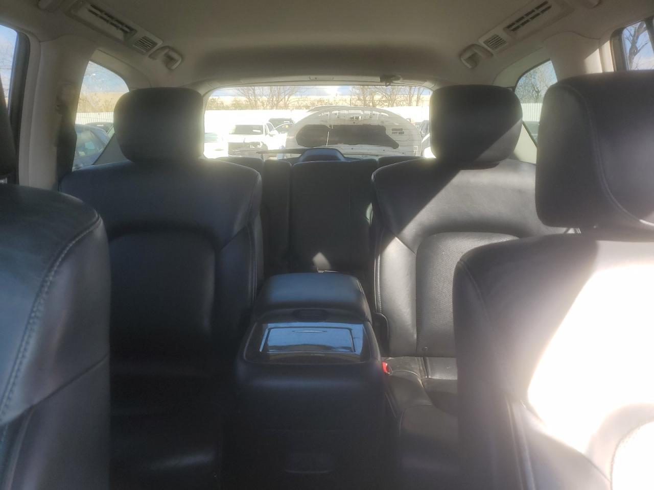2016 INFINITI QX80