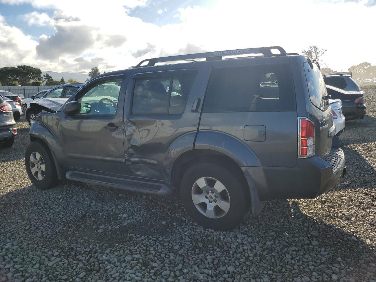 2012 NISSAN PATHFINDER