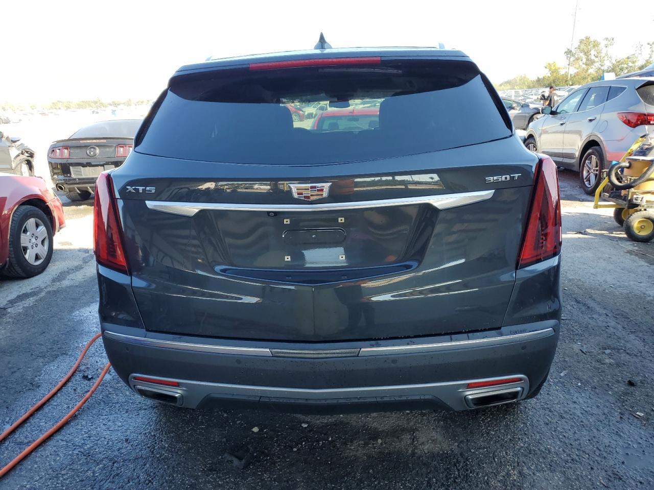2022 CADILLAC XT5