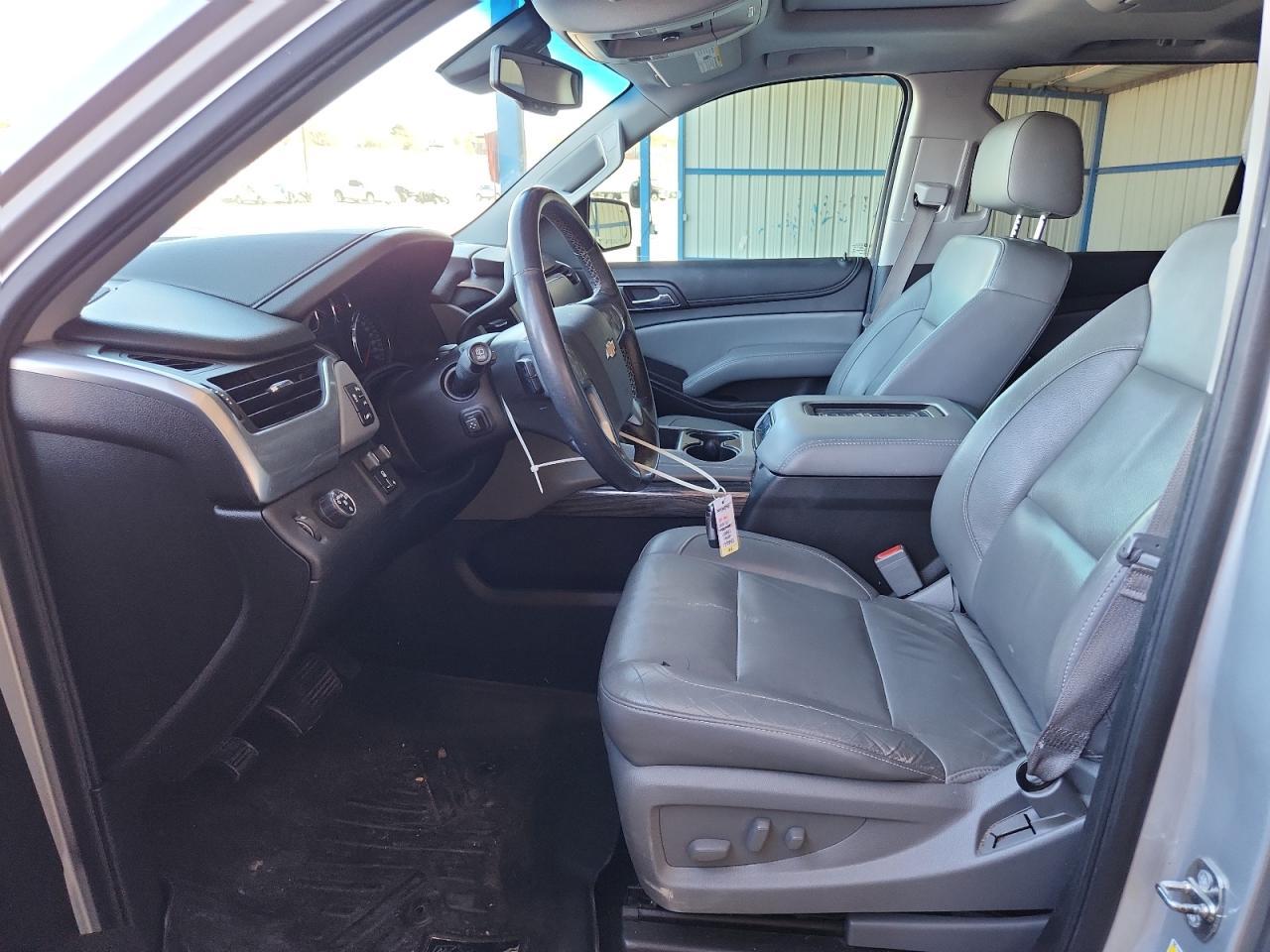 2016 CHEVROLET Suburban