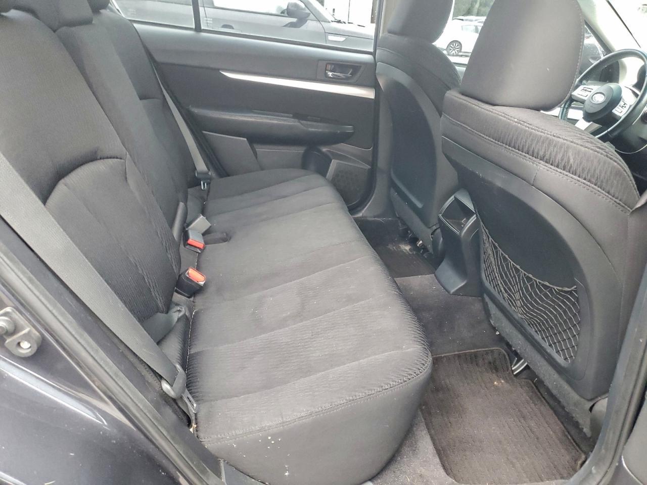 2010 SUBARU Legacy