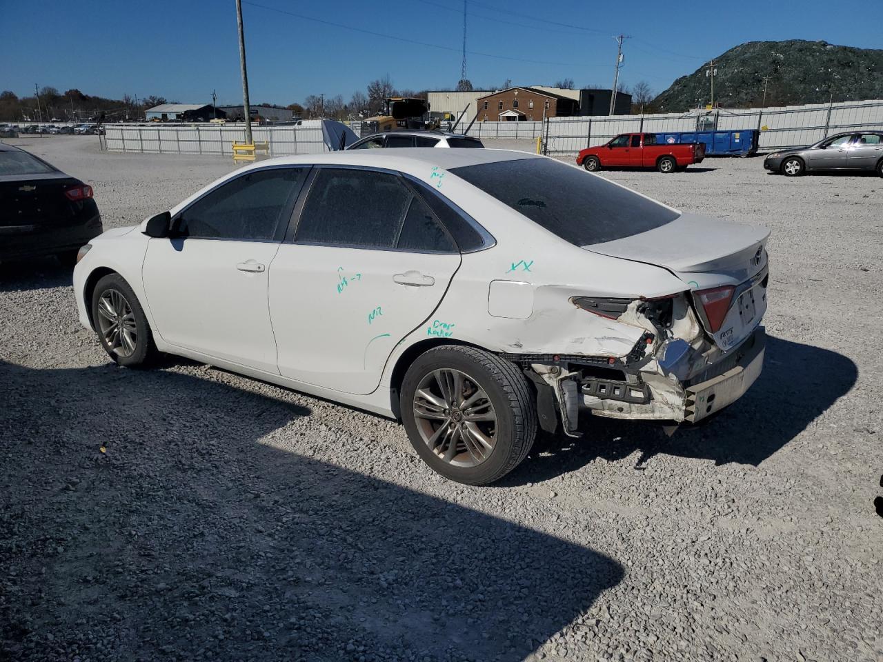 2016 TOYOTA CAMRY