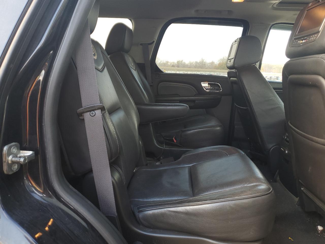 2013 CADILLAC ESCALADE