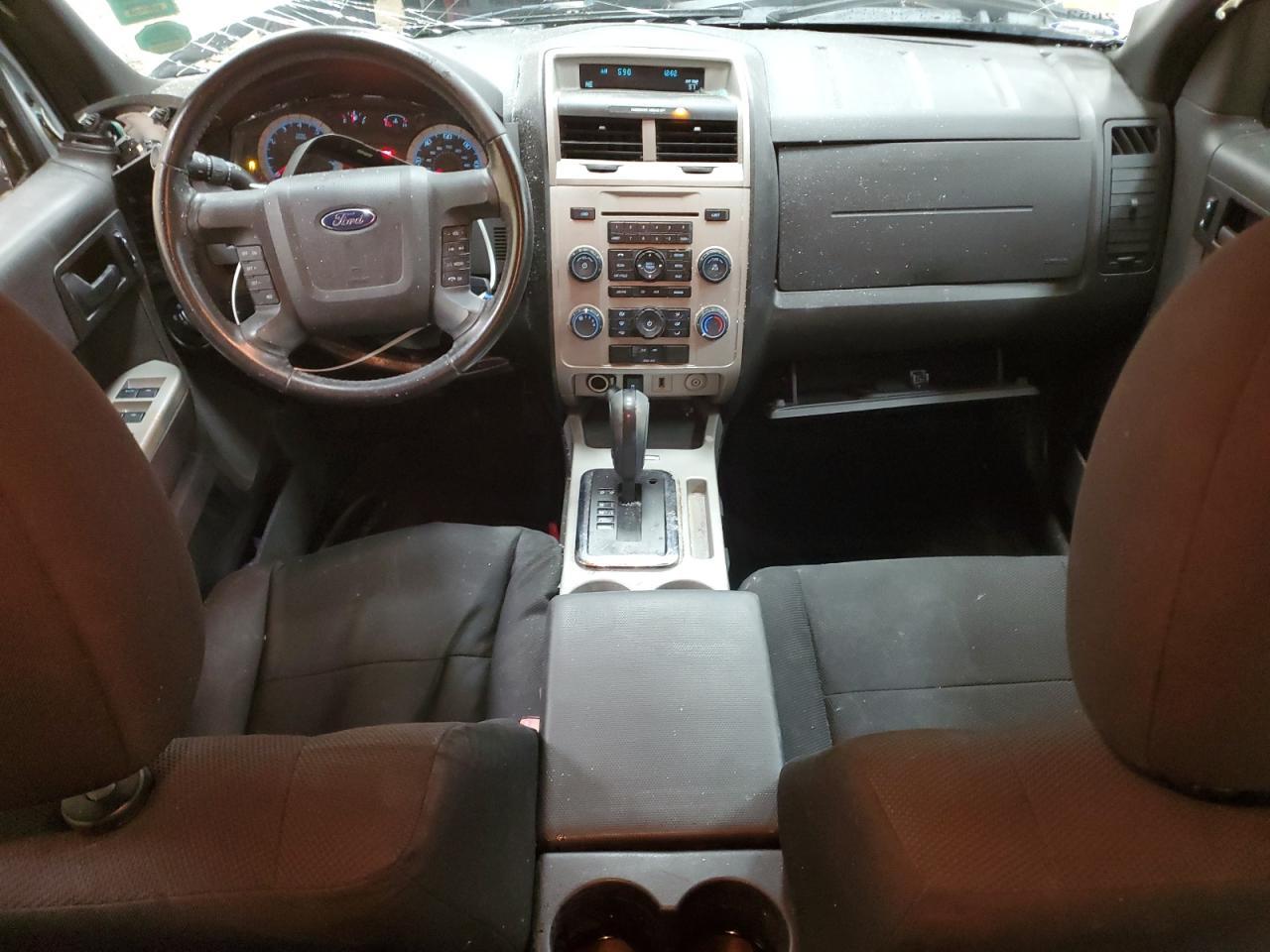 2009 FORD ESCAPE