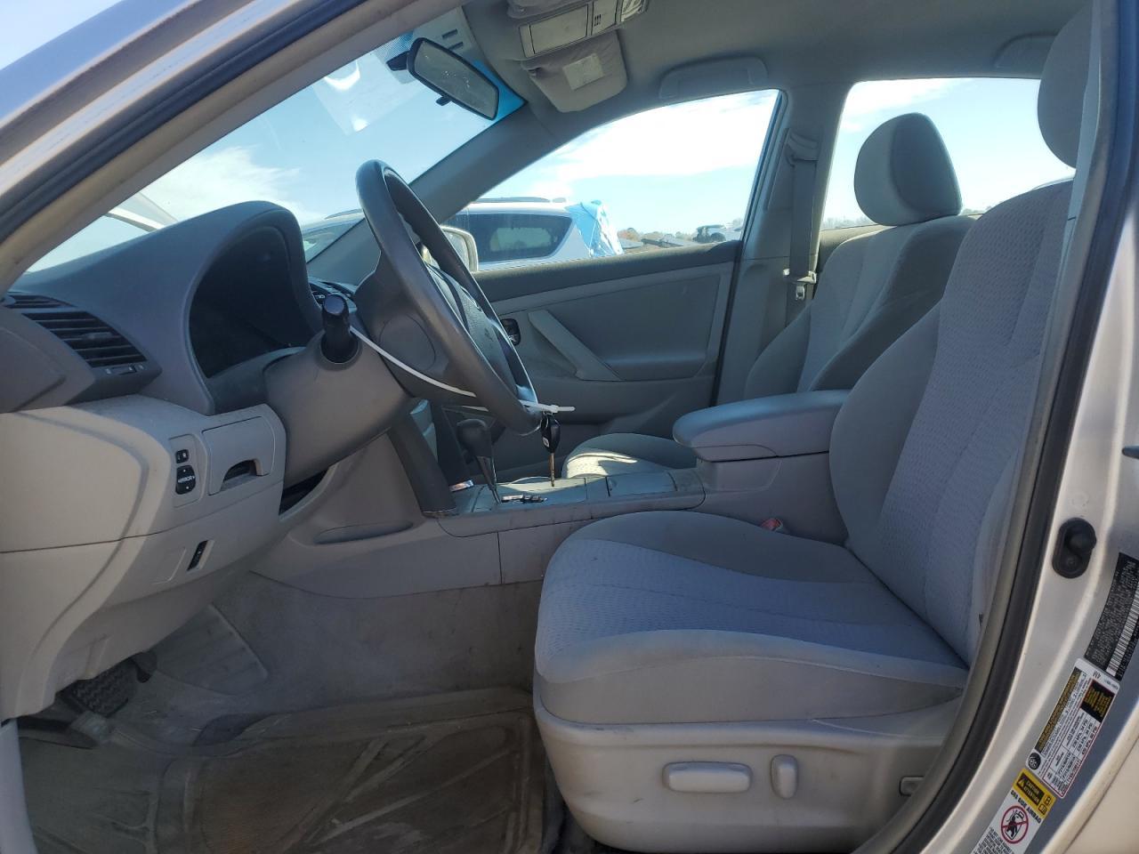 2011 TOYOTA CAMRY