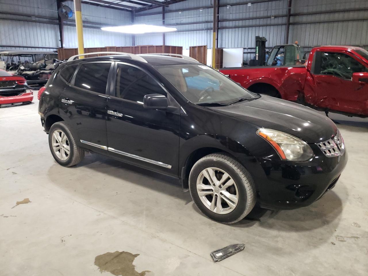 2015 NISSAN ROGUE