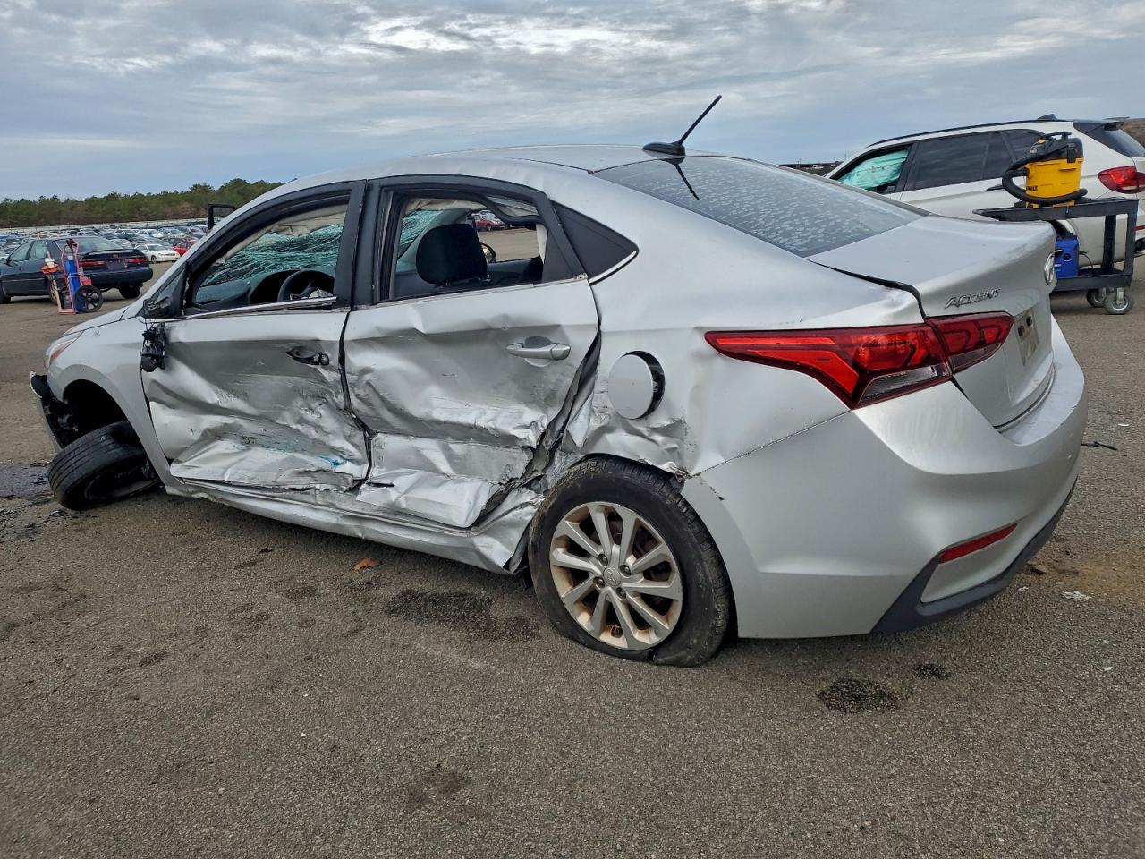 2019 HYUNDAI ACCENT