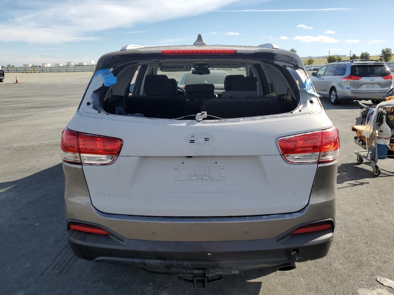 2017 KIA SORENTO