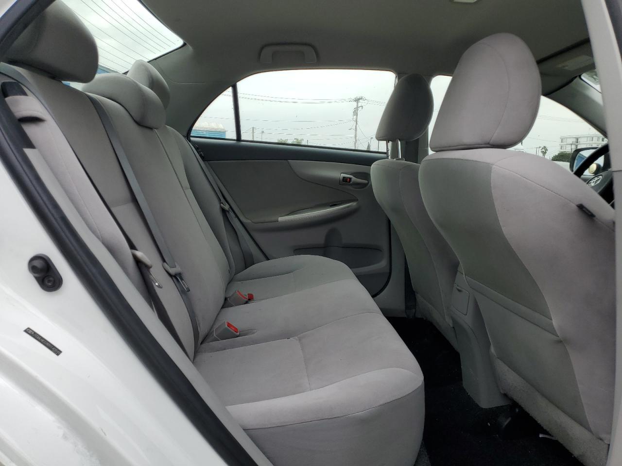 2011 TOYOTA COROLLA