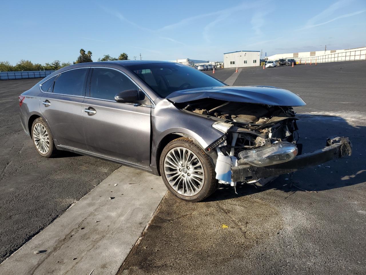 2016 TOYOTA Avalon