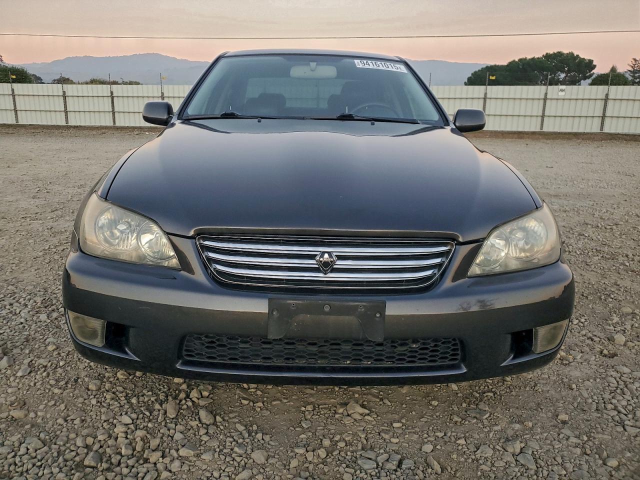 2004 LEXUS IS 300