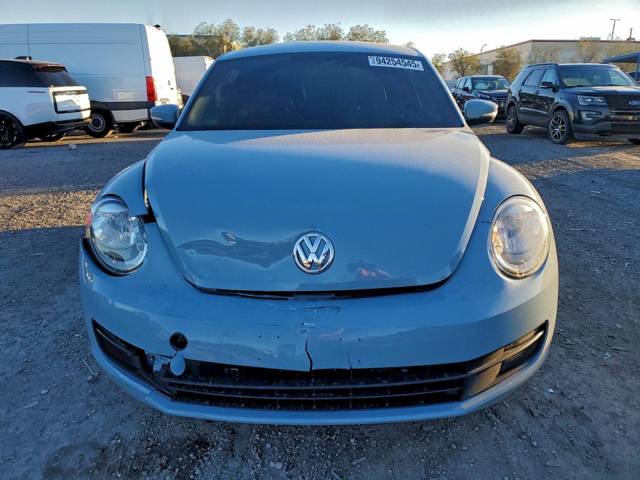 2014 VOLKSWAGEN Beetle