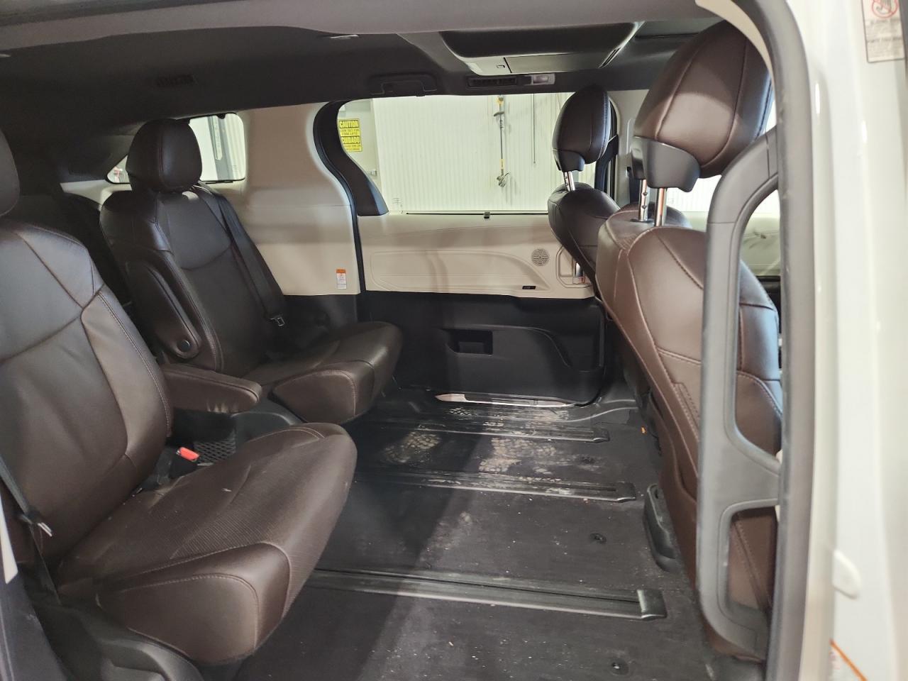 2021 TOYOTA SIENNA