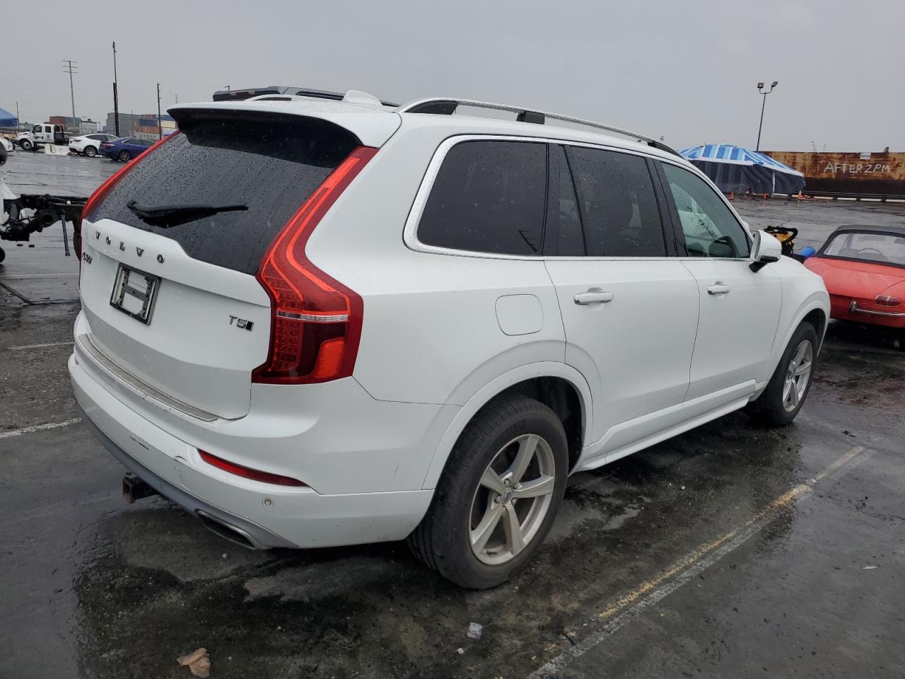 2016 VOLVO XC90