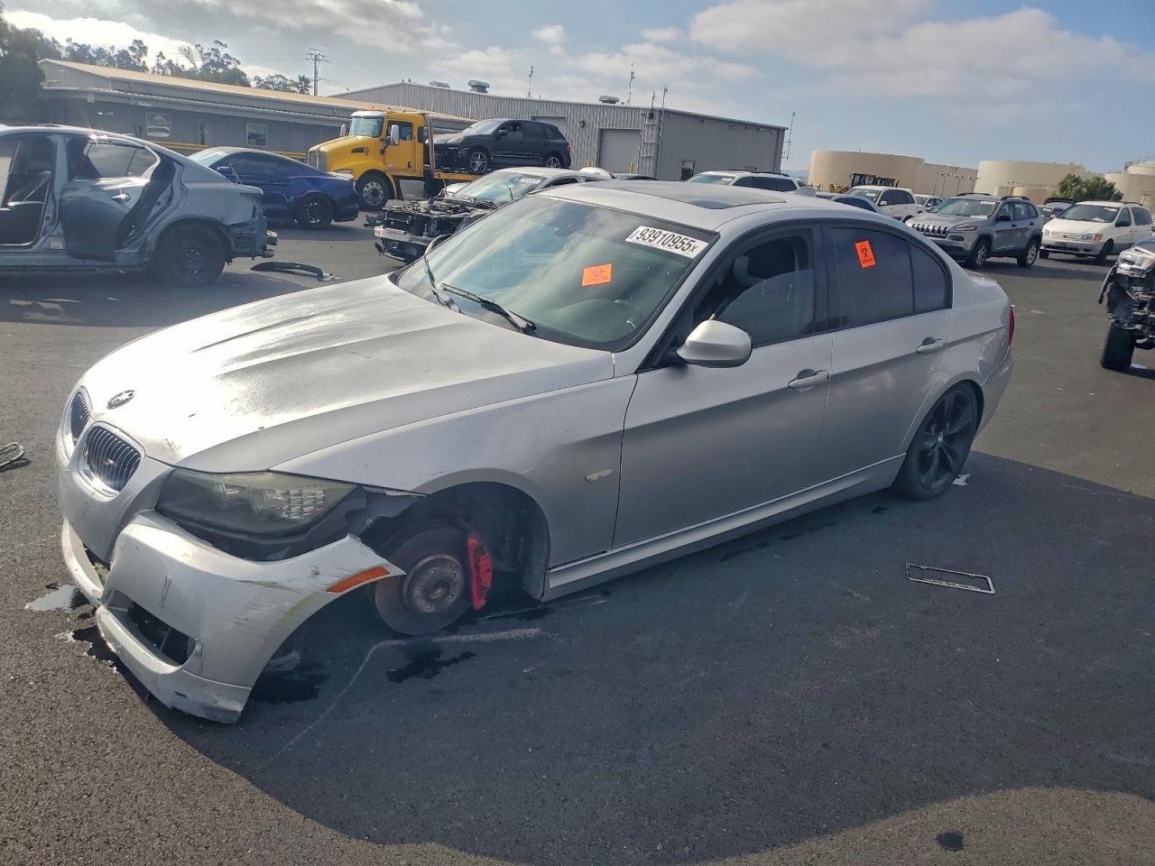 2011 BMW 3 SERIES