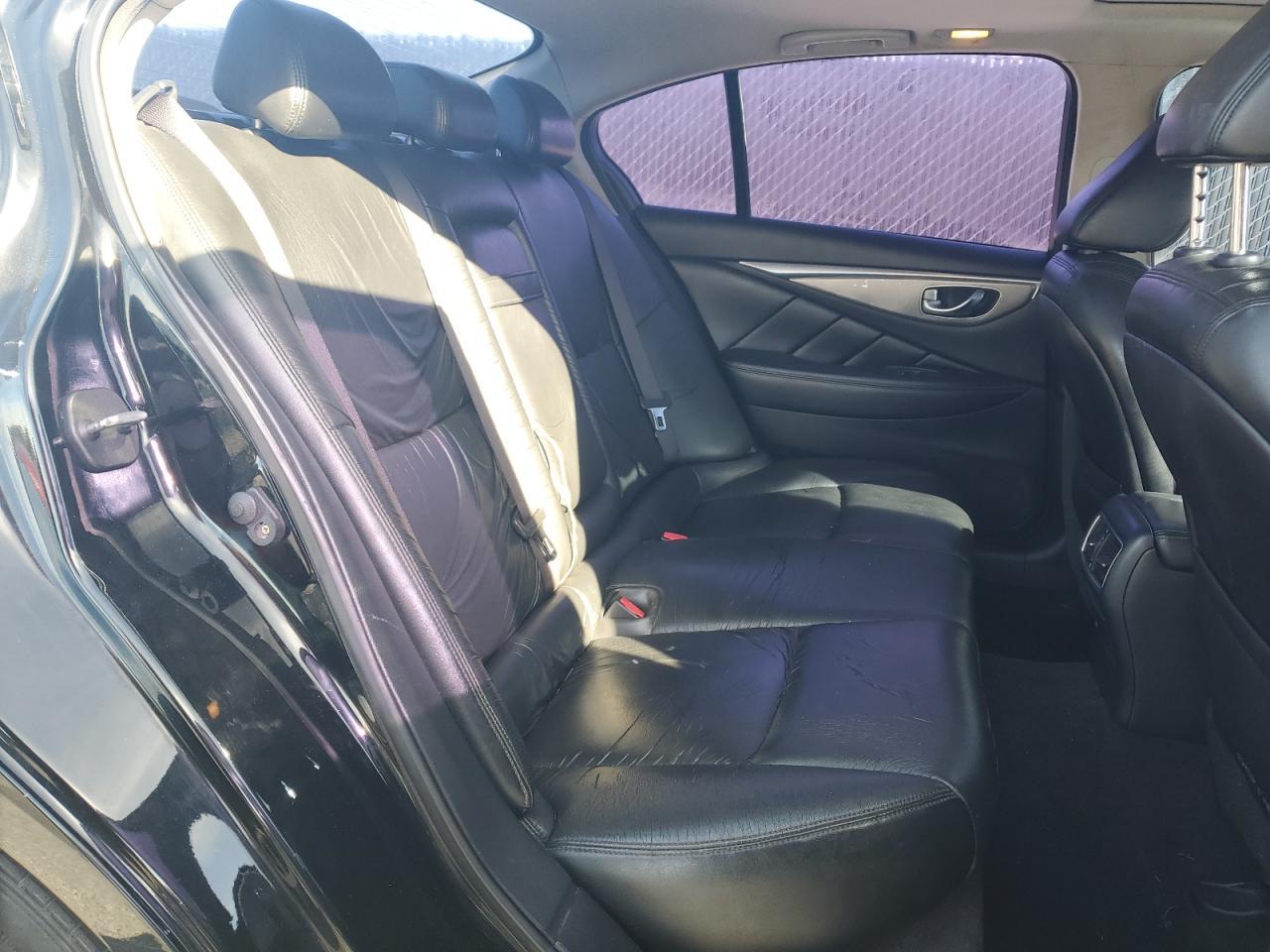 2014 INFINITI Q50