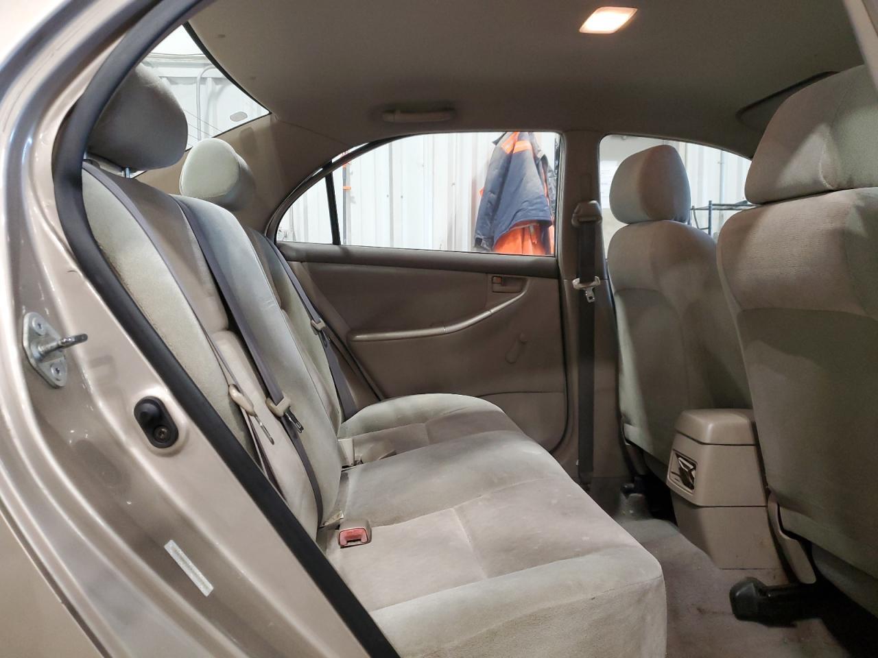 2004 TOYOTA COROLLA