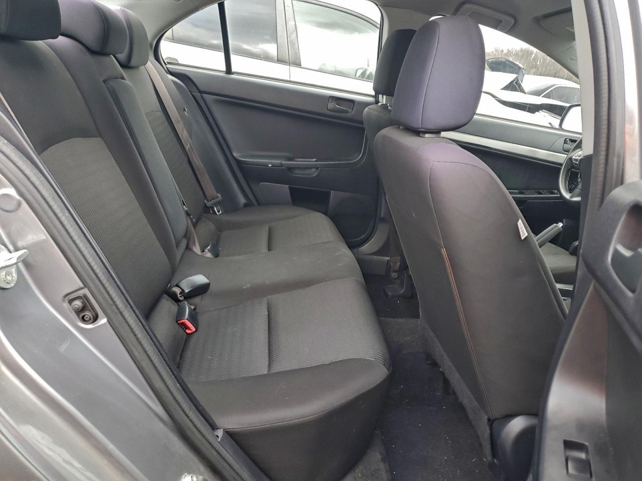 2013 MITSUBISHI LANCER