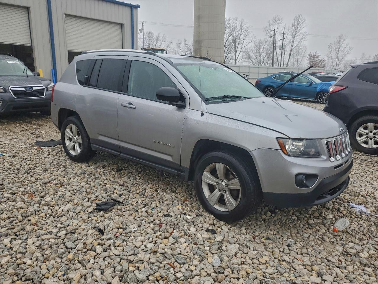 2015 JEEP Compass