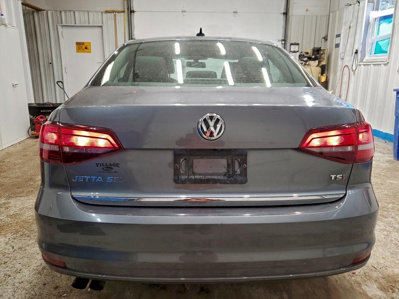 2017 VOLKSWAGEN JETTA