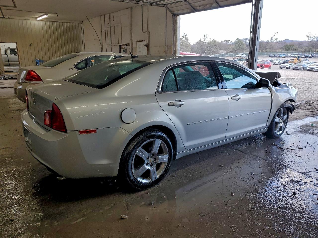 2011 CHEVROLET MALIBU