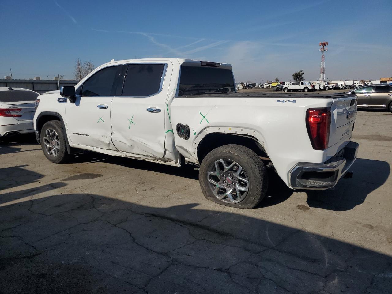 2023 GMC Sierra