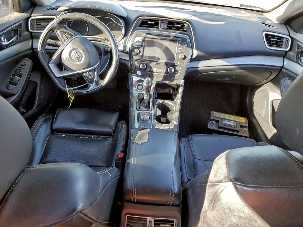 2017 NISSAN Maxima
