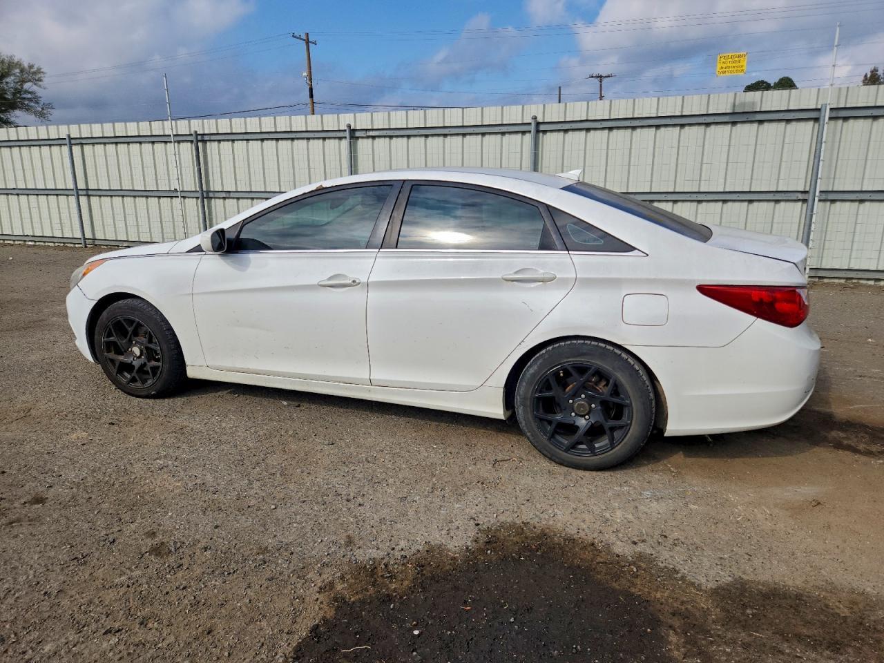 2013 HYUNDAI SONATA