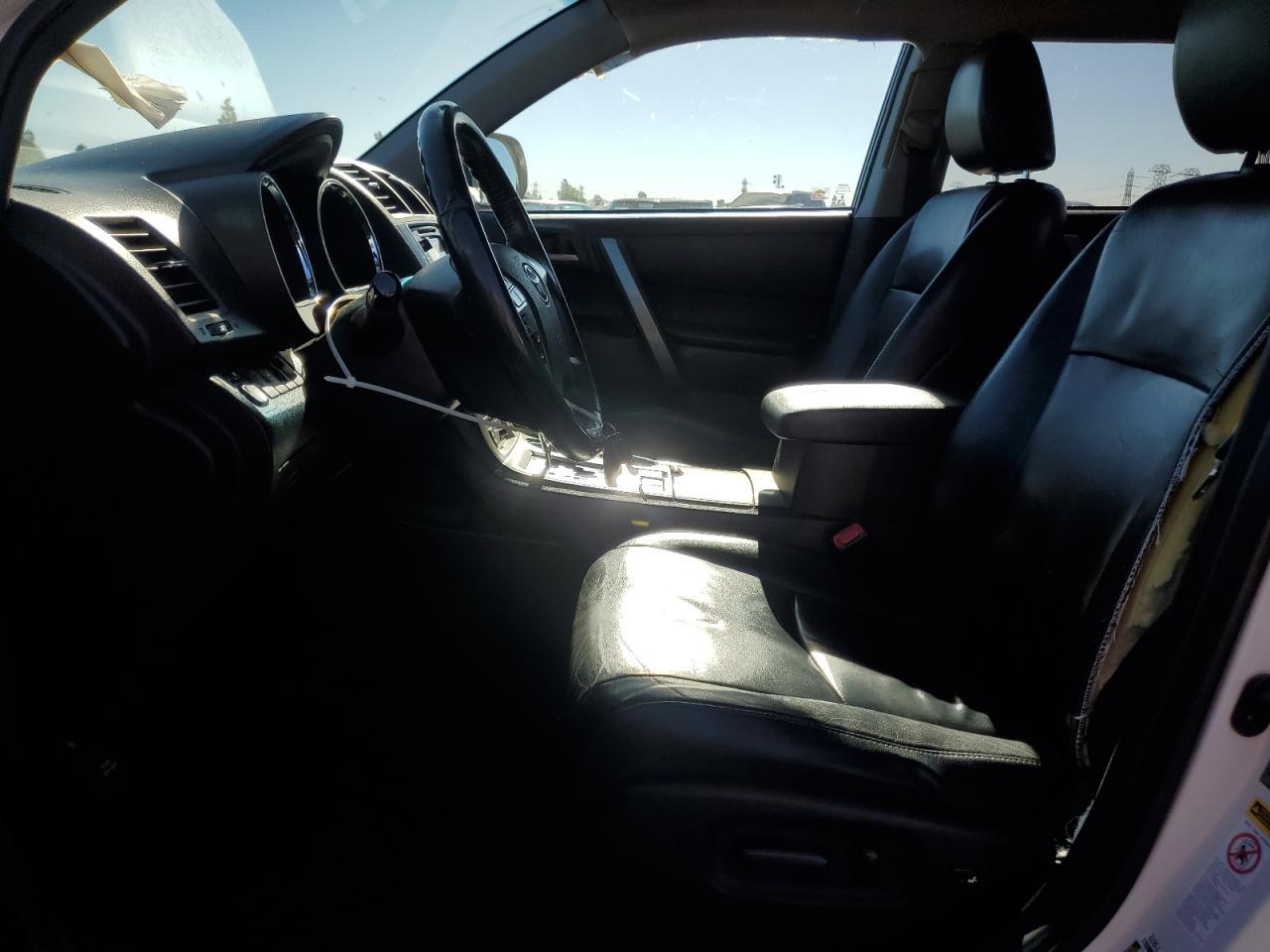 2013 TOYOTA HIGHLANDER