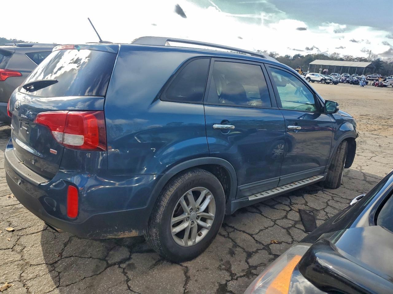 2015 KIA SORENTO