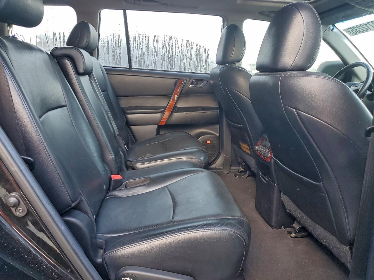 2013 TOYOTA HIGHLANDER