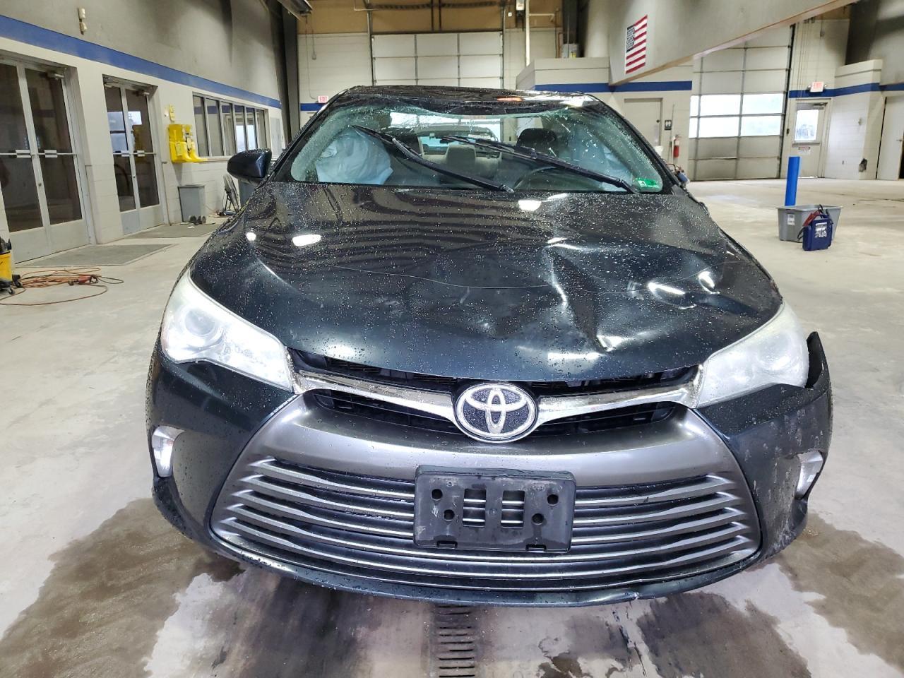2016 TOYOTA CAMRY