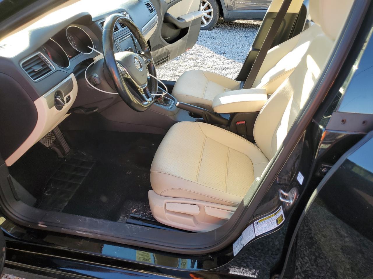 2017 VOLKSWAGEN JETTA