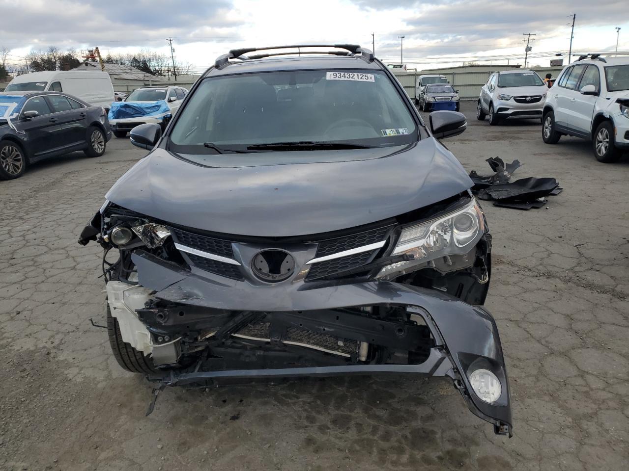 2014 TOYOTA RAV4
